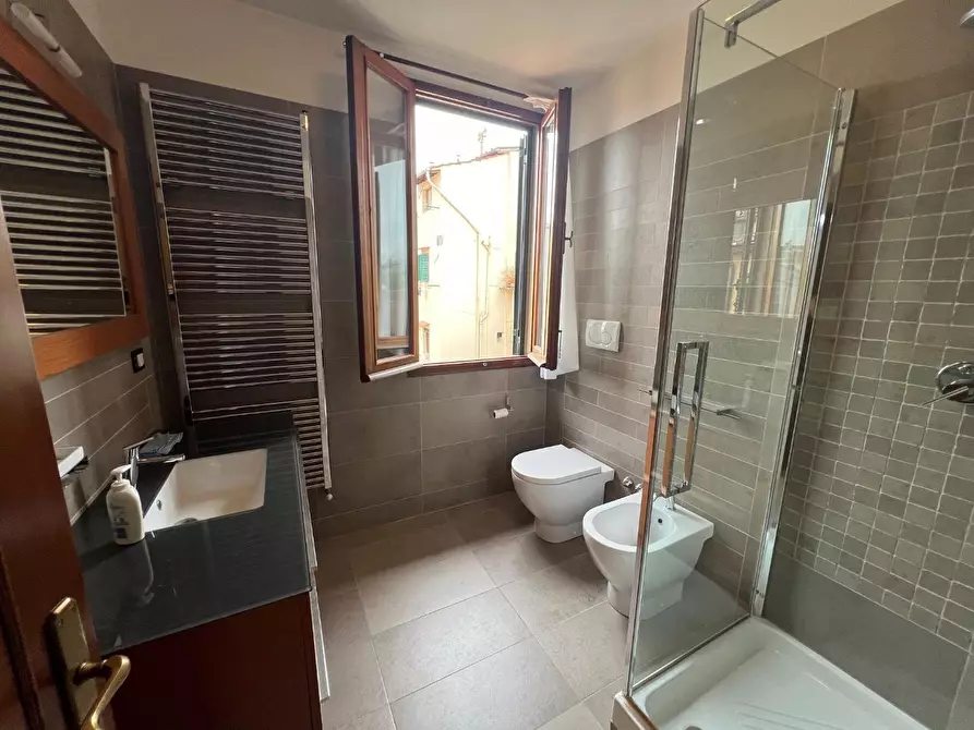 Immagine 21 di Appartamento in affitto  a Firenze