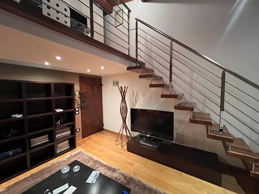 Immagine 34 di Appartamento in affitto  a Firenze