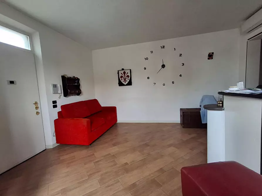 Immagine 4 di Appartamento in vendita  a Capraia E Limite