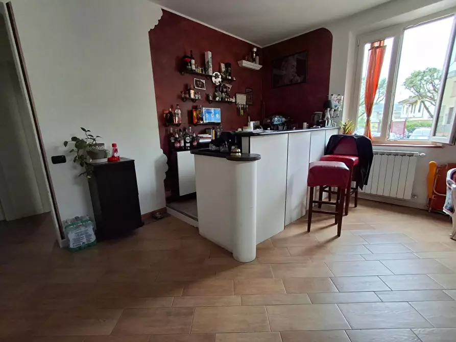 Immagine 2 di Appartamento in vendita  a Capraia E Limite