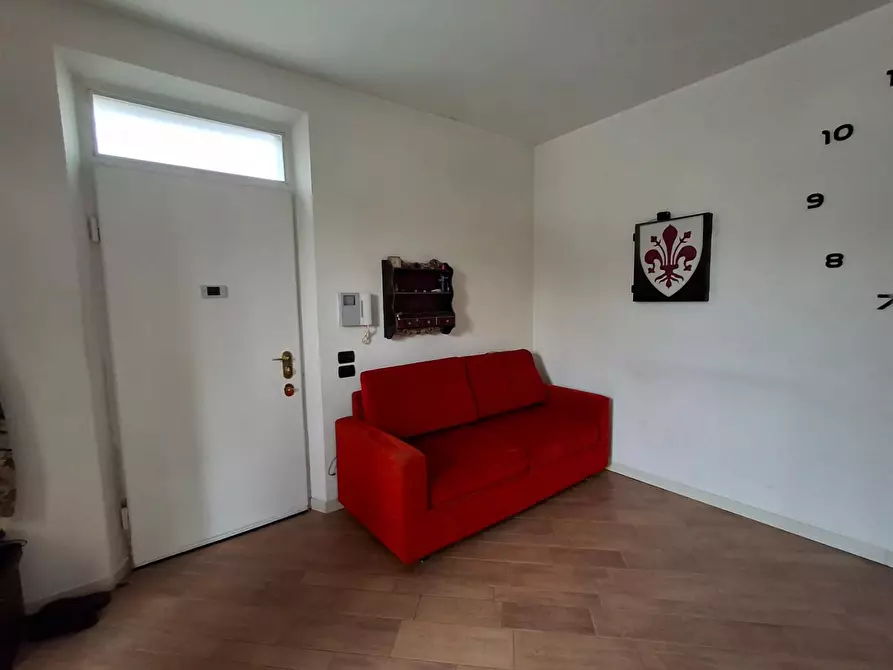 Immagine 5 di Appartamento in vendita  a Capraia E Limite