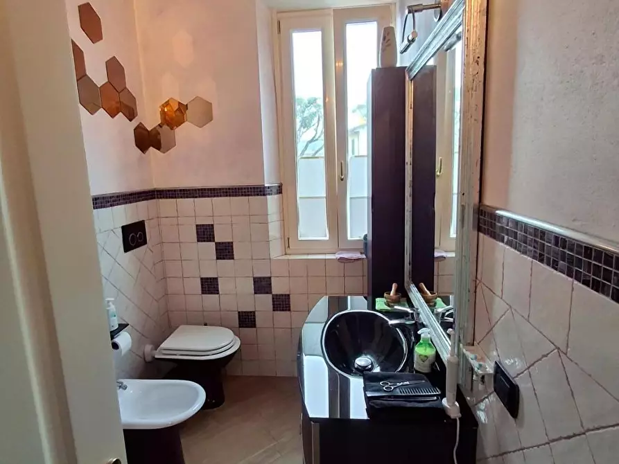 Immagine 6 di Appartamento in vendita  a Capraia E Limite