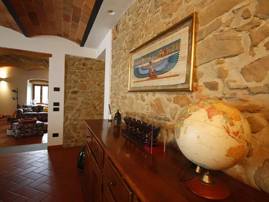 Immagine 15 di Casa colonica in vendita  a Vinci
