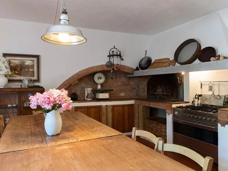 Immagine 17 di Casa colonica in vendita  a Montaione