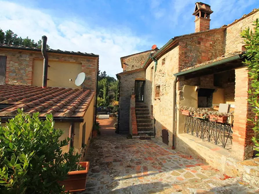 Immagine 6 di Casa colonica in vendita  a Montaione