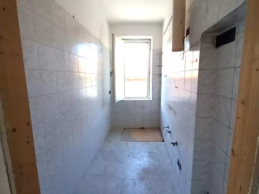 Immagine 12 di Appartamento in vendita  a Carrara