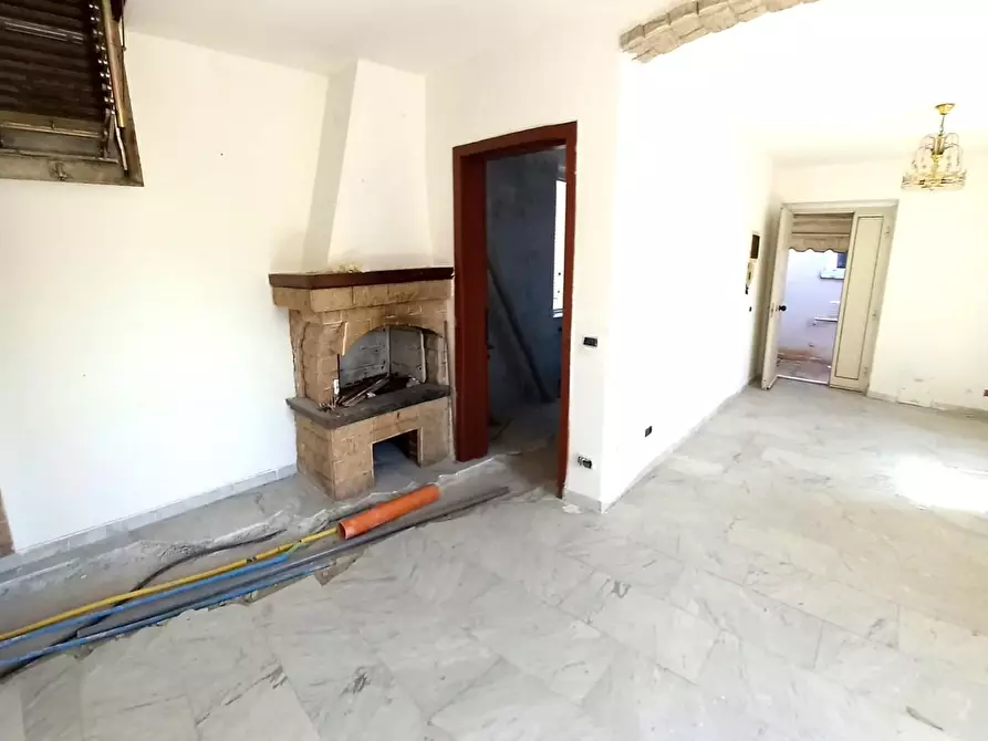 Immagine 9 di Appartamento in vendita  a Carrara