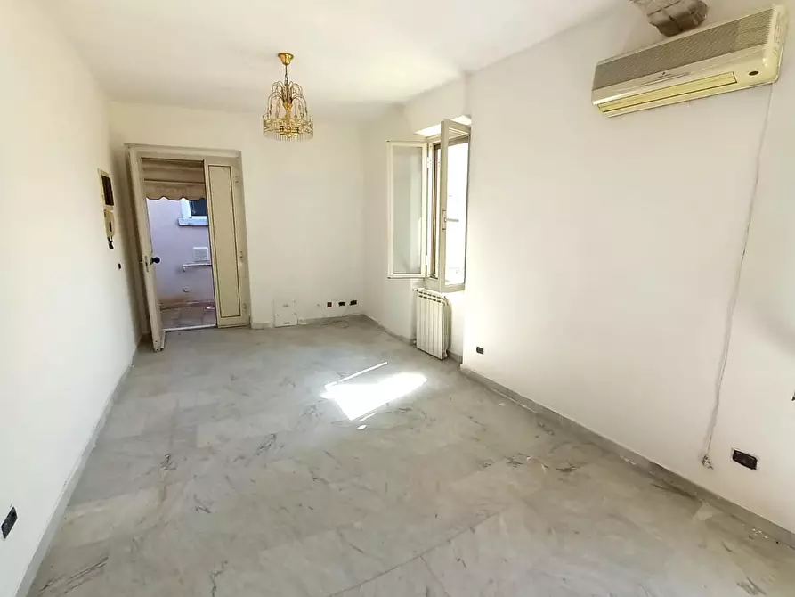 Immagine 7 di Appartamento in vendita  a Carrara