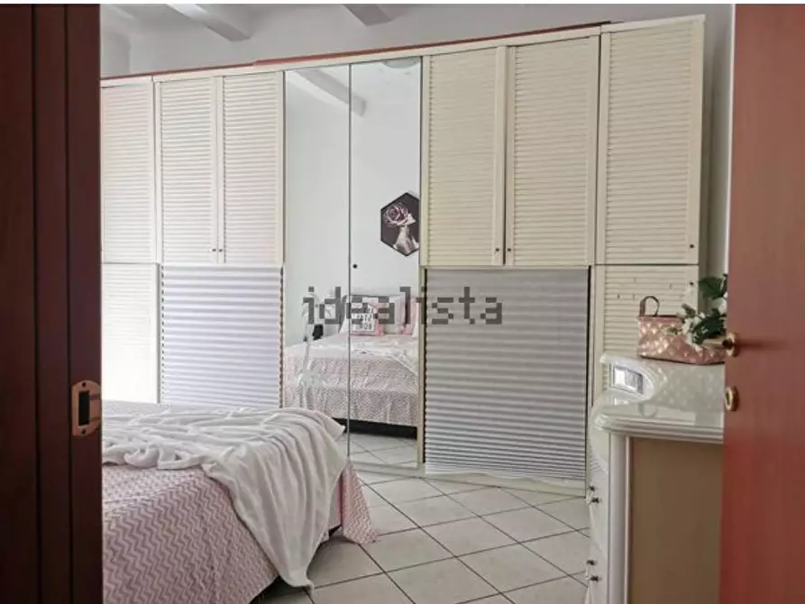 Immagine 11 di Appartamento in vendita  a Livorno