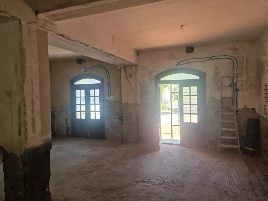 Immagine 1 di Casa semindipendente in vendita  a Ortonovo