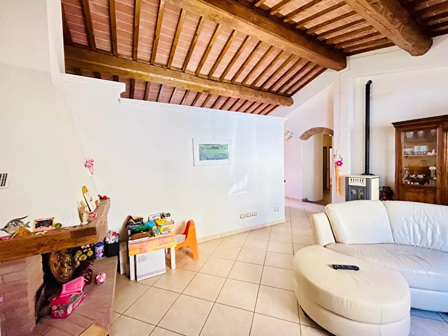 Immagine 6 di Villa in vendita  a Empoli