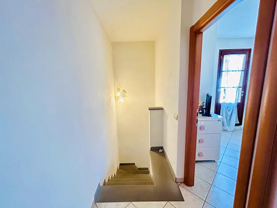 Immagine 17 di Villa in vendita  a Empoli