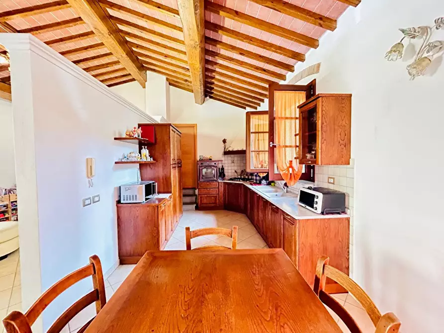 Immagine 8 di Villa in vendita  a Empoli