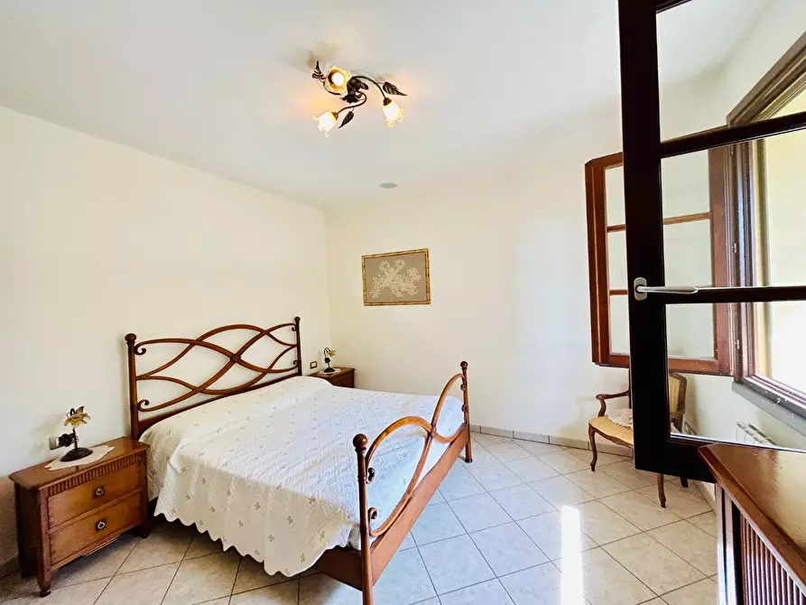 Immagine 19 di Villa in vendita  a Empoli