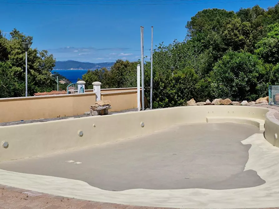 Immagine 30 di Appartamento in vendita  a Rio Marina