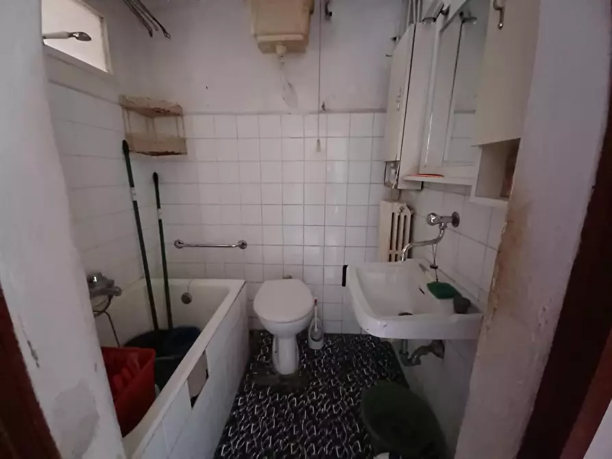 Immagine 17 di Appartamento in vendita  a Colle Di Val D'elsa