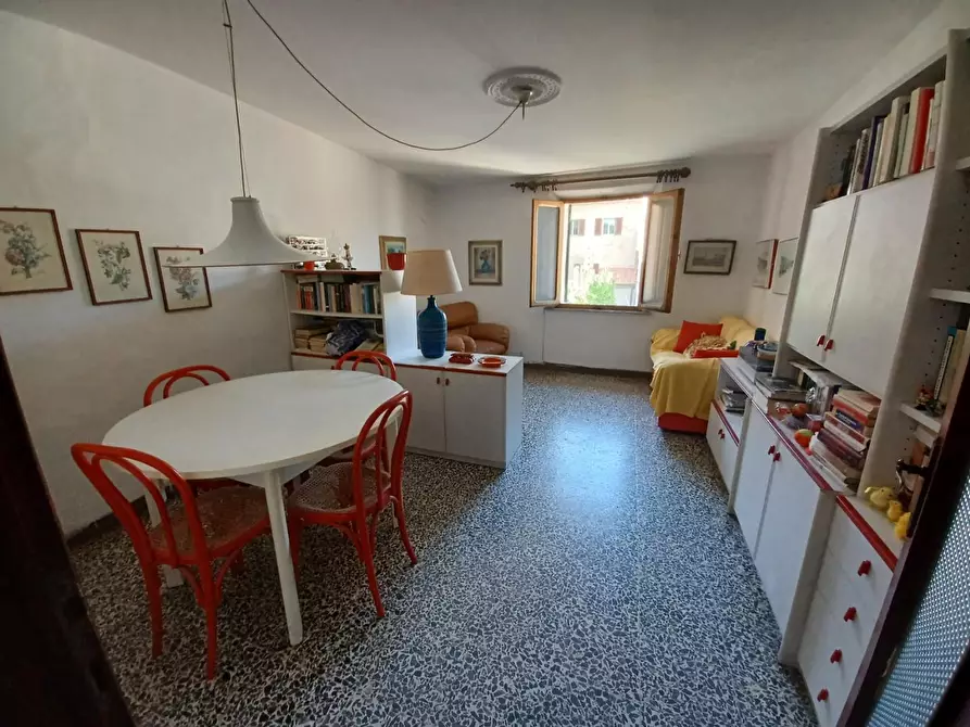 Immagine 2 di Appartamento in vendita  a Colle Di Val D'elsa