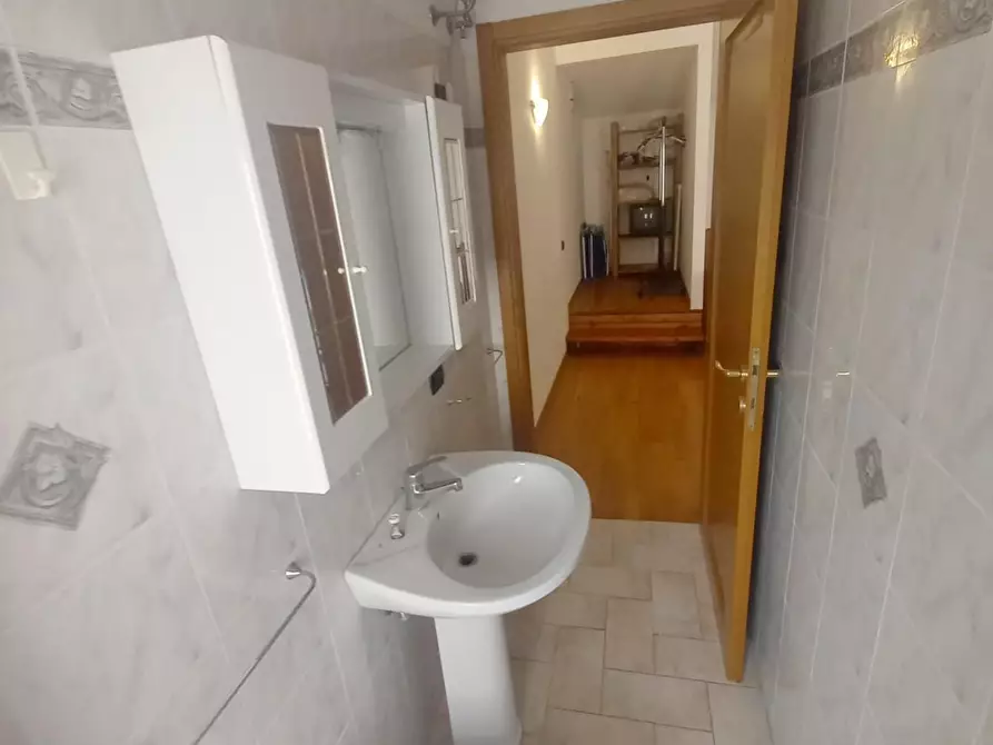 Immagine 29 di Appartamento in vendita  a San Vincenzo