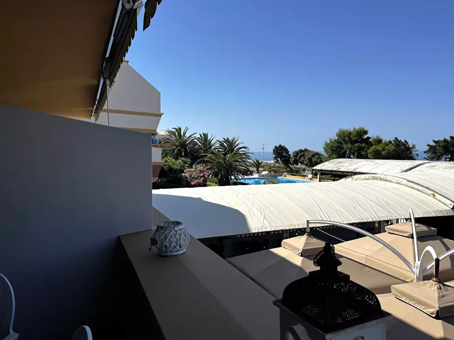 Immagine 23 di Appartamento in vendita  a Livorno