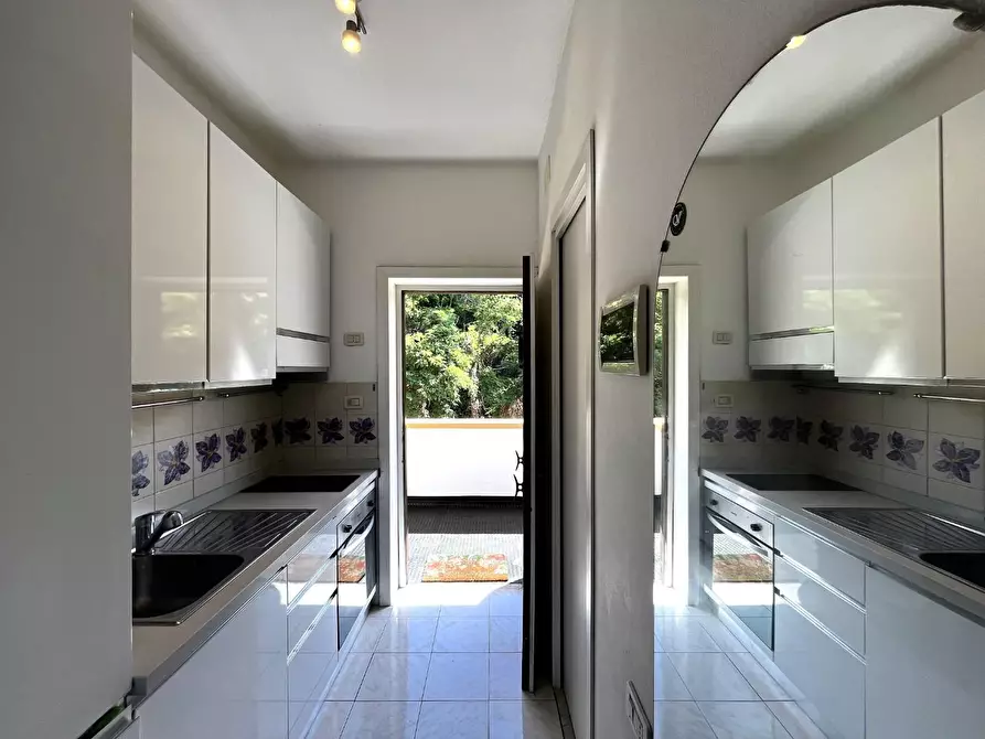 Immagine 15 di Appartamento in vendita  a Livorno