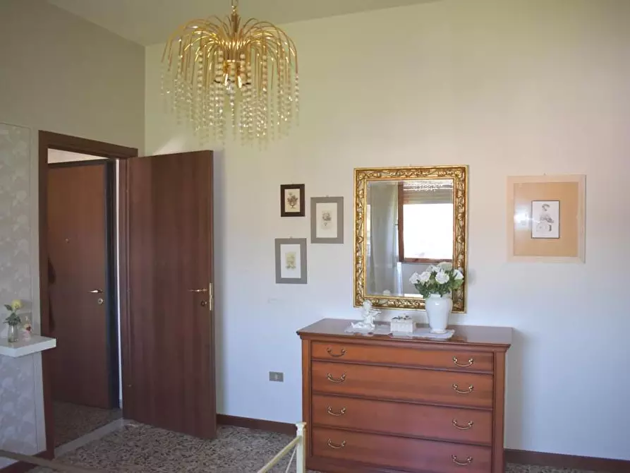 Immagine 13 di Villa in vendita  a Certaldo