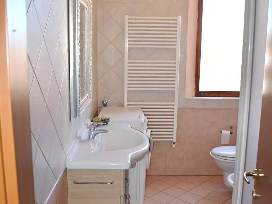 Immagine 11 di Villa in vendita  a Certaldo