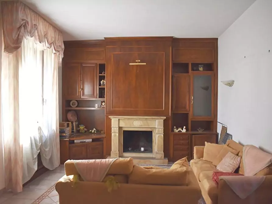 Immagine 6 di Villa in vendita  a Certaldo