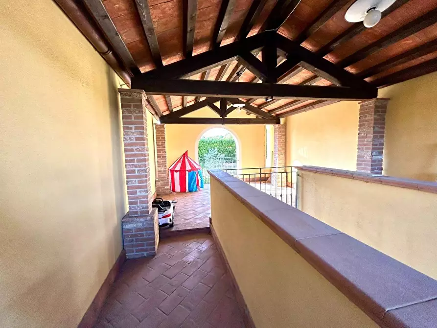 Immagine 15 di Villetta a schiera in vendita  a Crespina Lorenzana