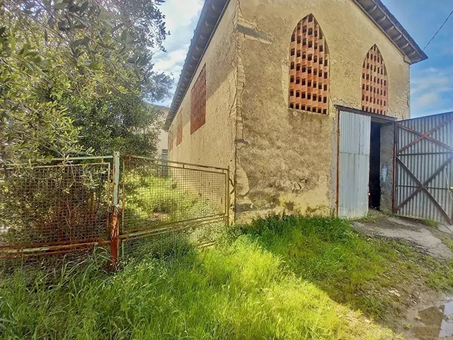 Immagine 20 di Deposito in vendita  a Montespertoli