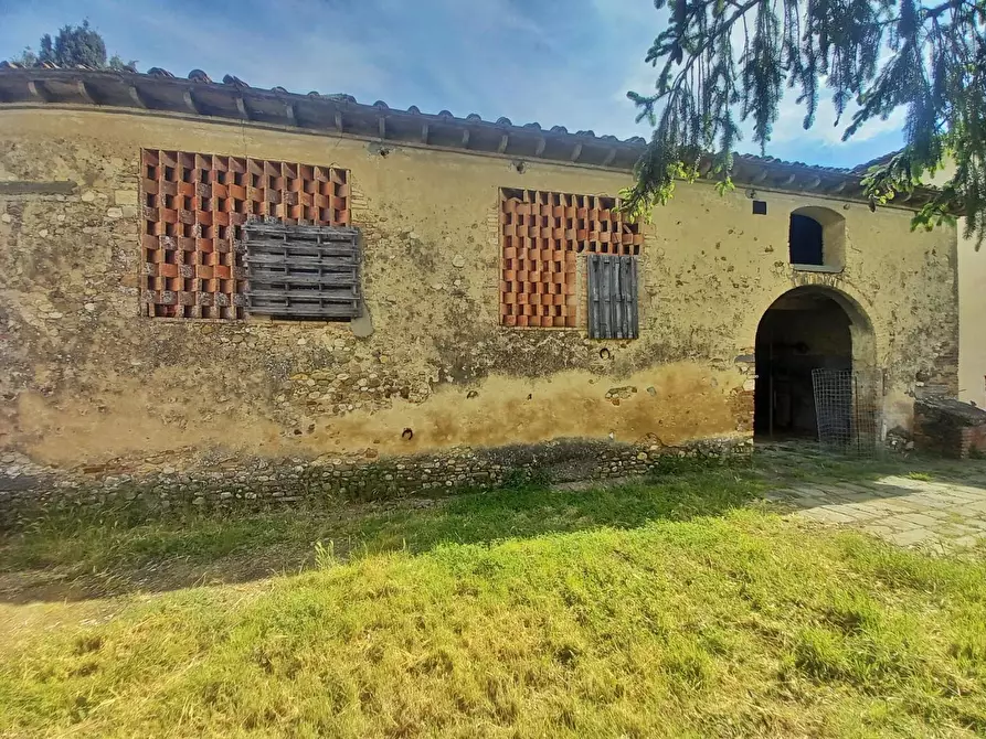 Immagine 6 di Deposito in vendita  a Montespertoli