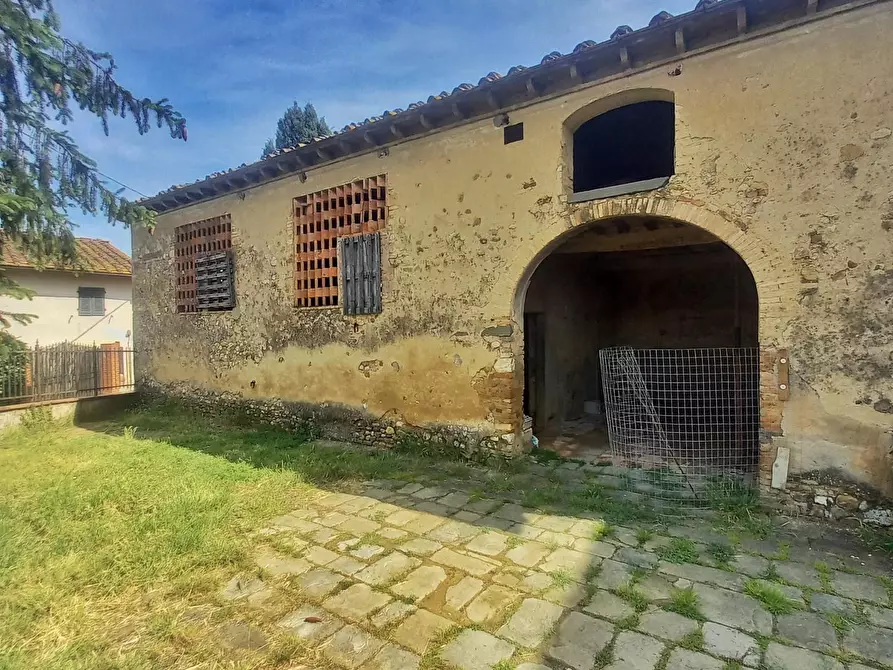 Immagine 4 di Deposito in vendita  a Montespertoli