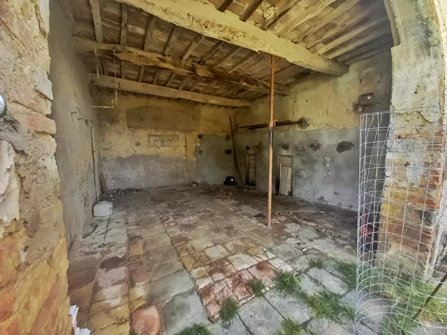 Immagine 7 di Deposito in vendita  a Montespertoli