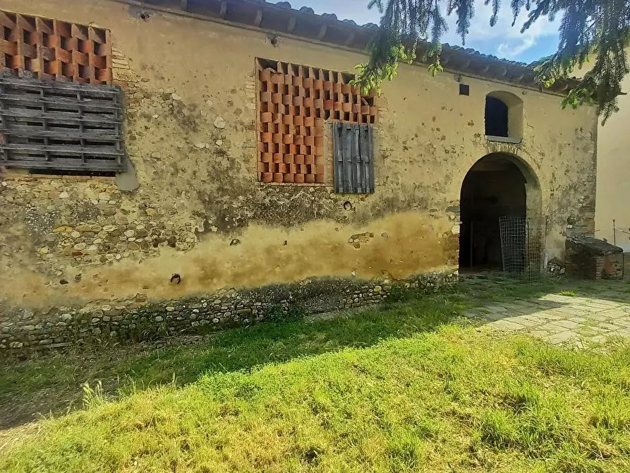 Immagine 5 di Deposito in vendita  a Montespertoli