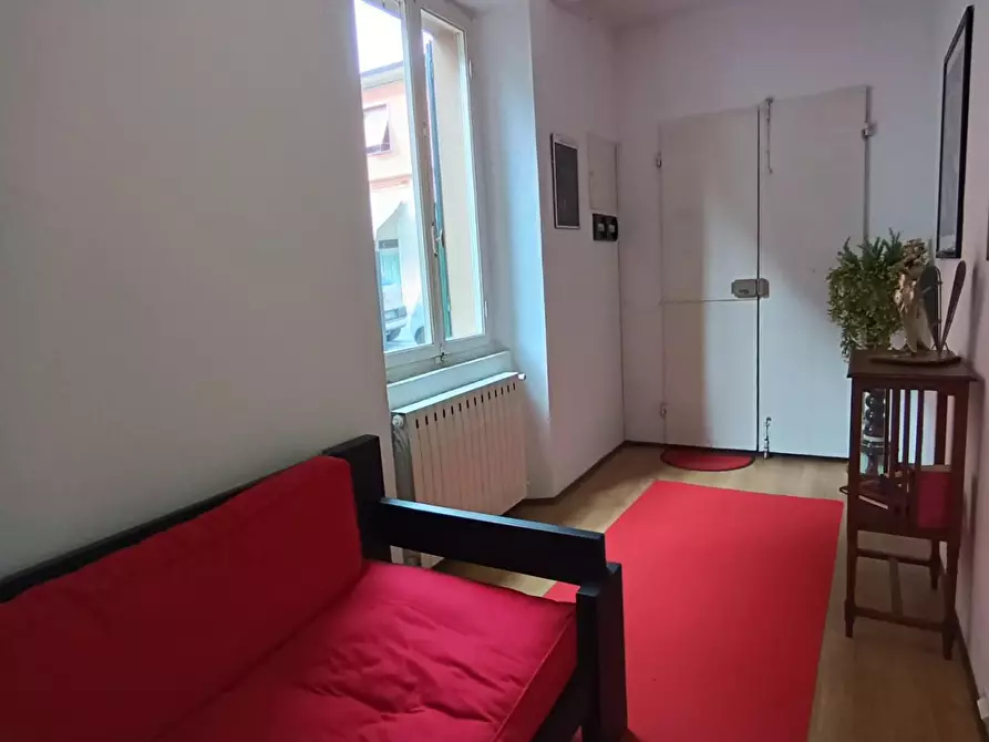 Immagine 3 di Ufficio in affitto  a Barga