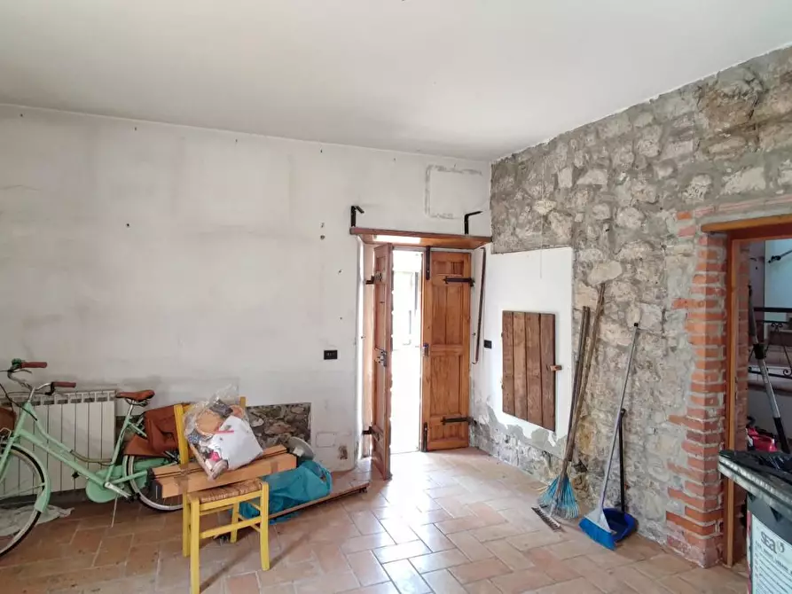 Immagine 12 di Villa in vendita  a Viareggio