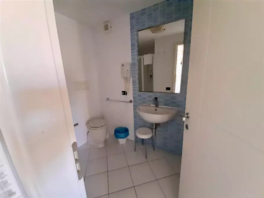 Immagine 10 di Loft/Open space in vendita  a Pisa