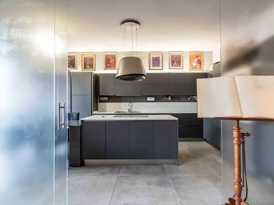 Immagine 5 di Appartamento in vendita  a Pisa