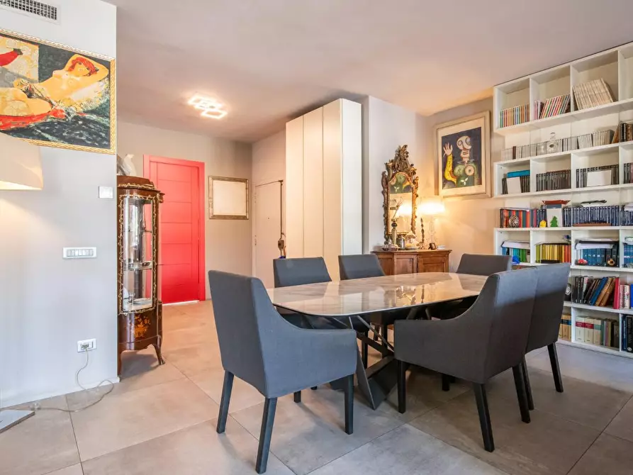 Immagine 2 di Appartamento in vendita  a Pisa