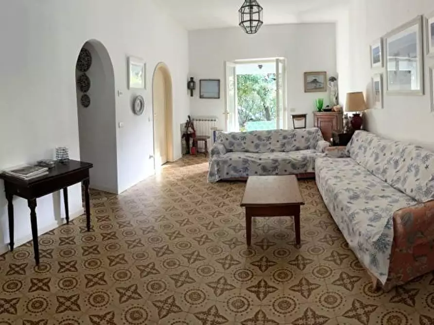 Immagine 8 di Villa in affitto  a Forte Dei Marmi