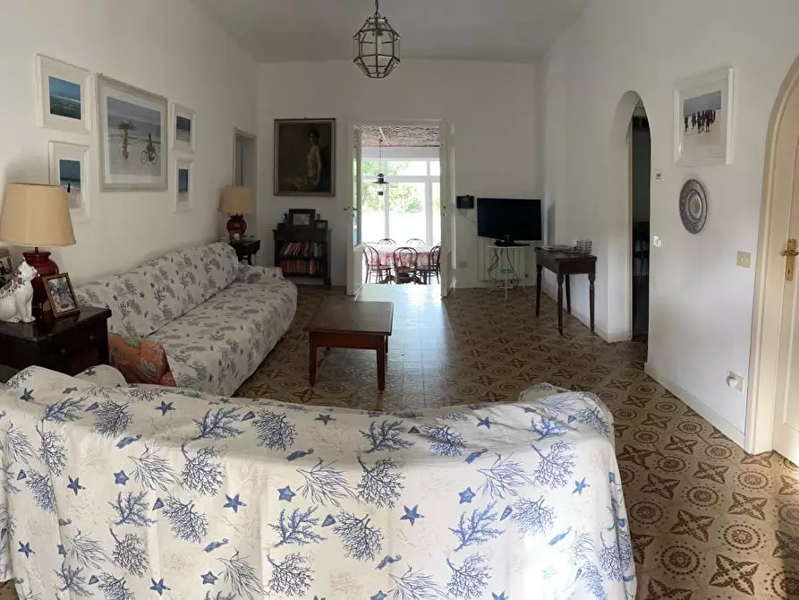 Immagine 10 di Villa in affitto  a Forte Dei Marmi