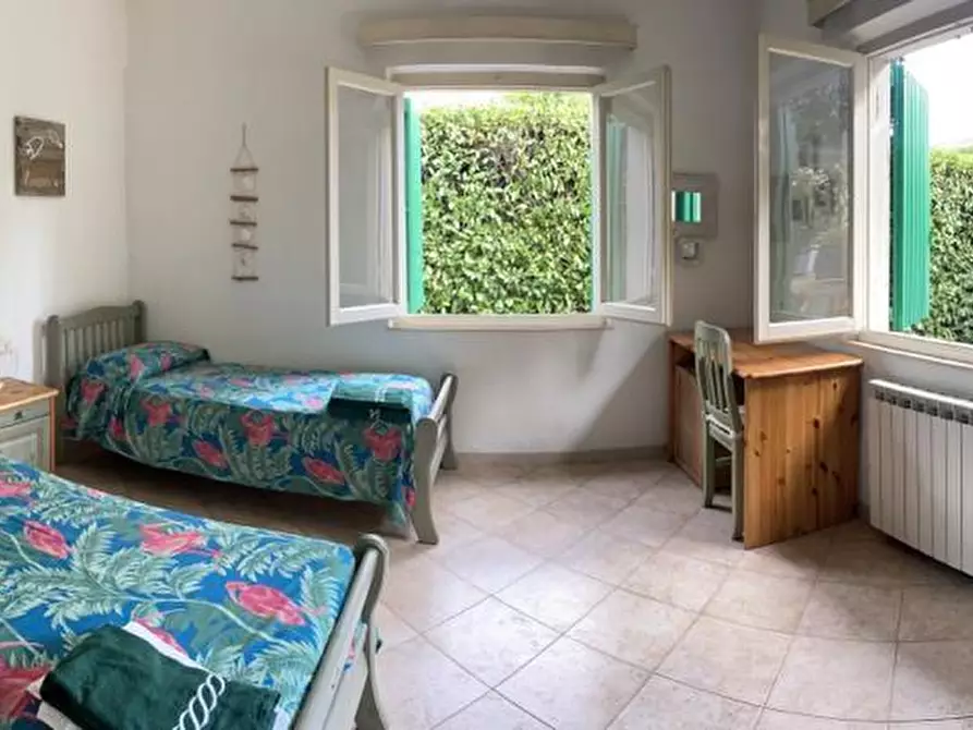Immagine 13 di Villa in affitto  a Forte Dei Marmi