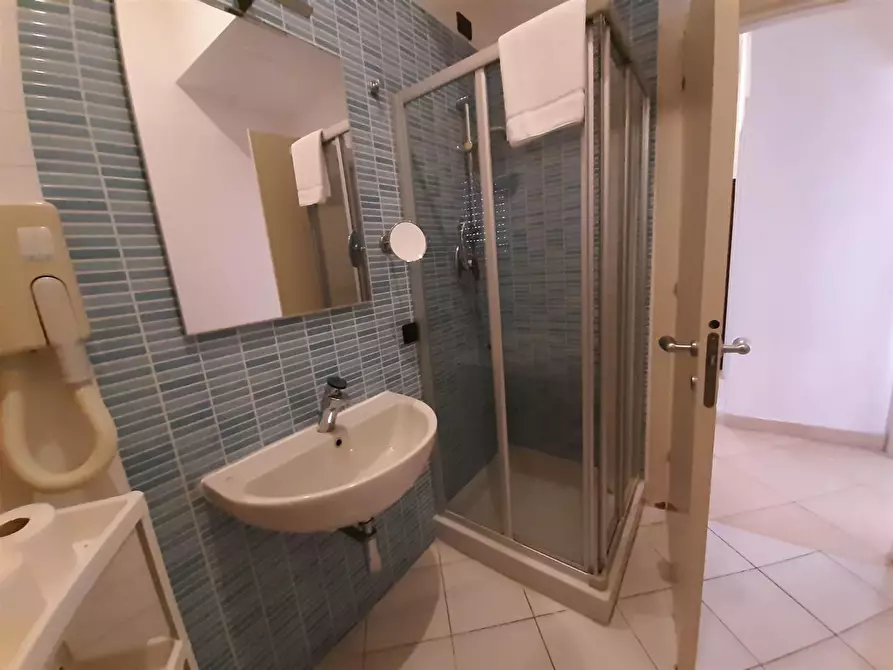 Immagine 15 di Appartamento in vendita  a Pisa