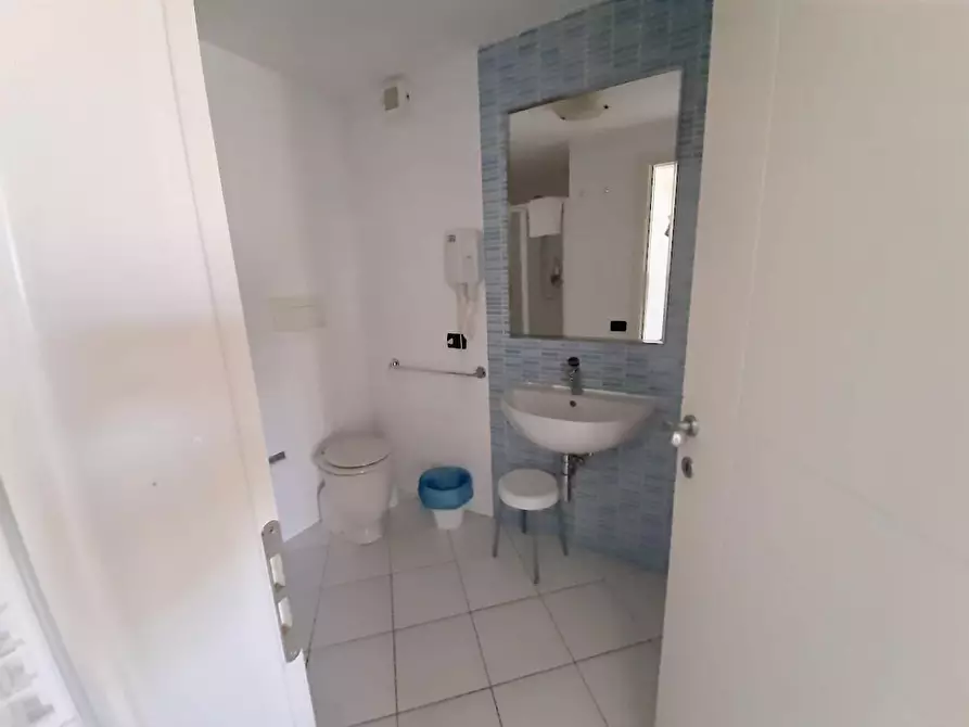 Immagine 4 di Appartamento in vendita  a Pisa