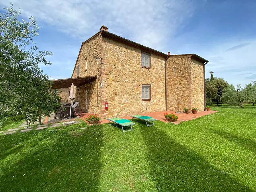 Immagine 14 di Casa colonica in vendita  a Montaione