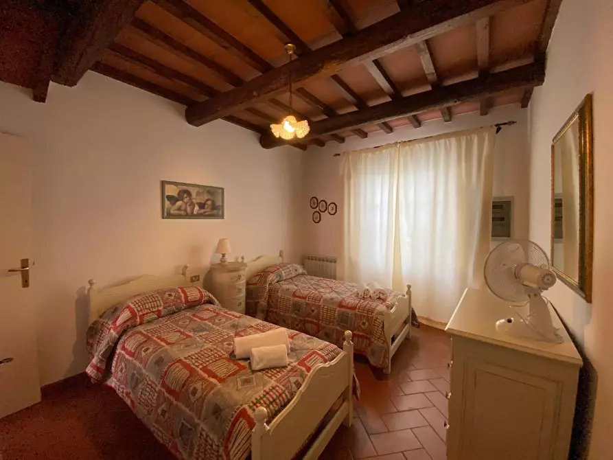 Immagine 40 di Casa colonica in vendita  a Montaione