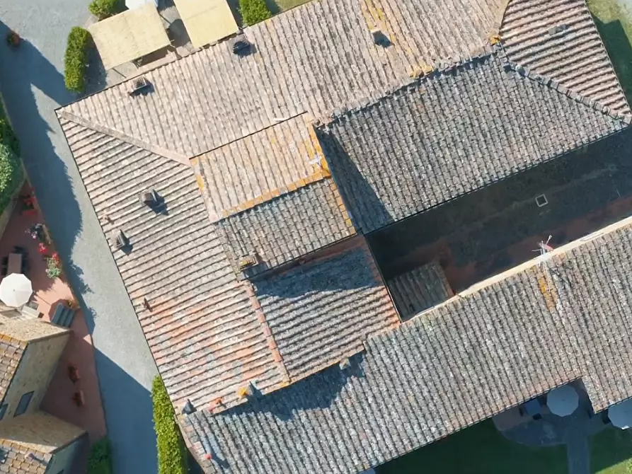Immagine 27 di Casa colonica in vendita  a Montaione