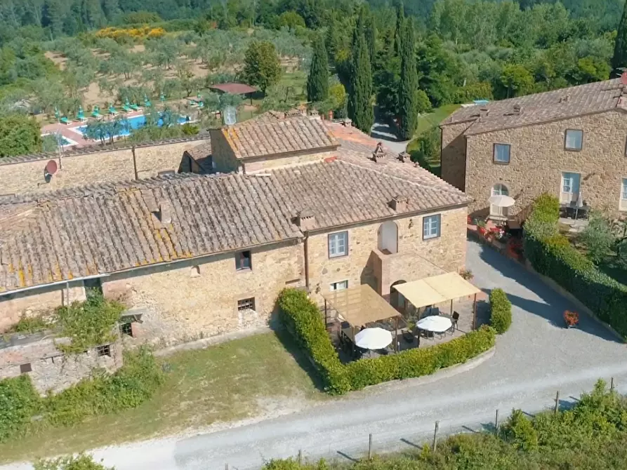 Immagine 2 di Casa colonica in vendita  a Montaione