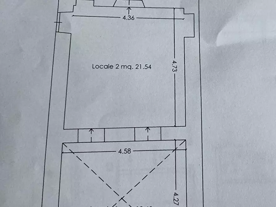 Immagine 19 di Locale commerciale in vendita  a Massa
