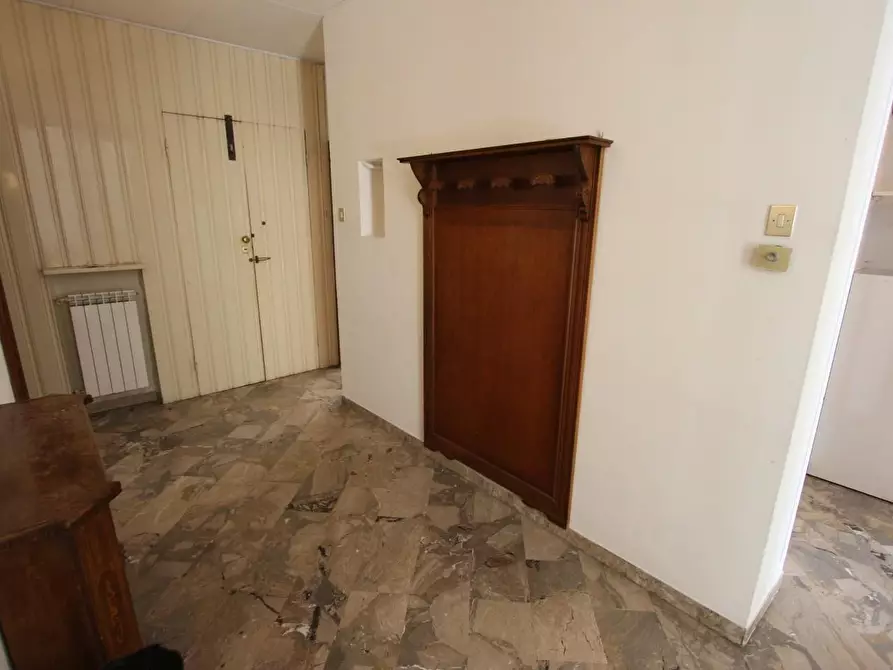 Immagine 3 di Appartamento in vendita  a La Spezia