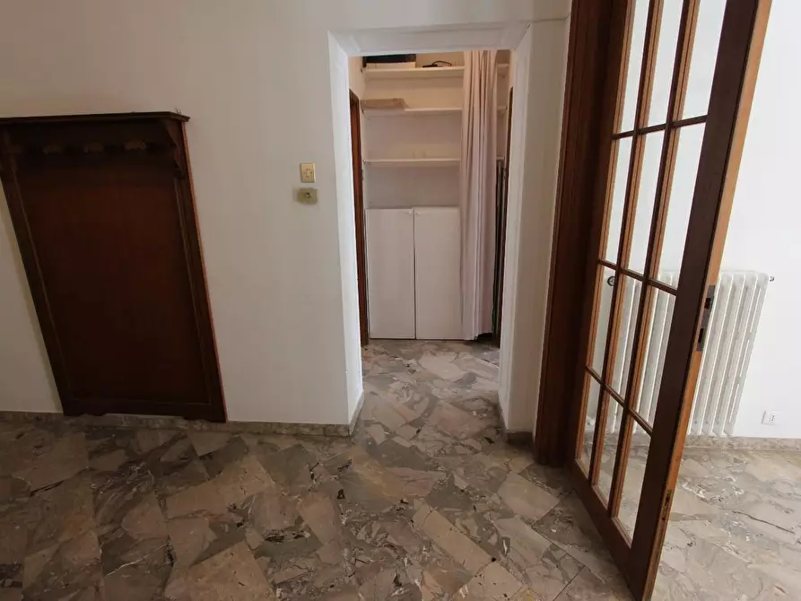 Immagine 2 di Appartamento in vendita  a La Spezia